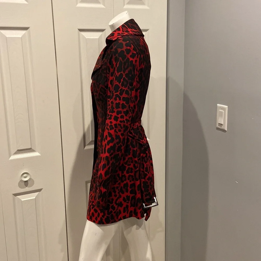 EUC Caché red leopard trench_7